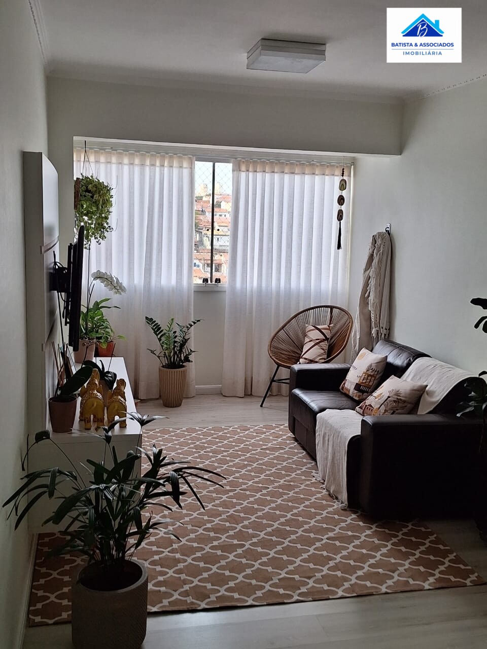 Apartamento à venda com 3 quartos, 80m² - Foto 1