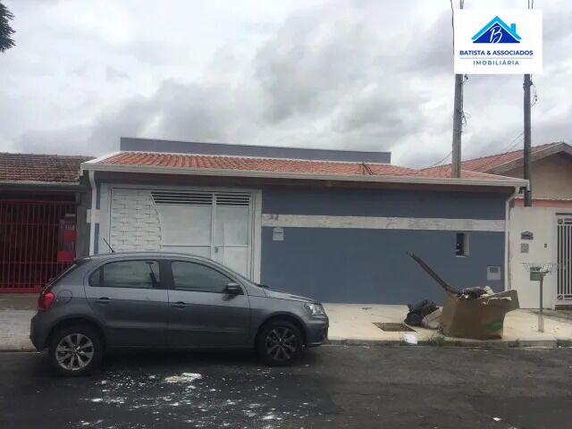 Casa à venda com 2 quartos, 200m² - Foto 1