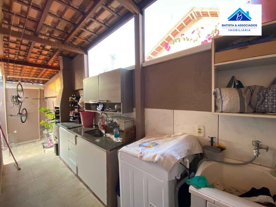 Casa à venda com 3 quartos, 370m² - Foto 15