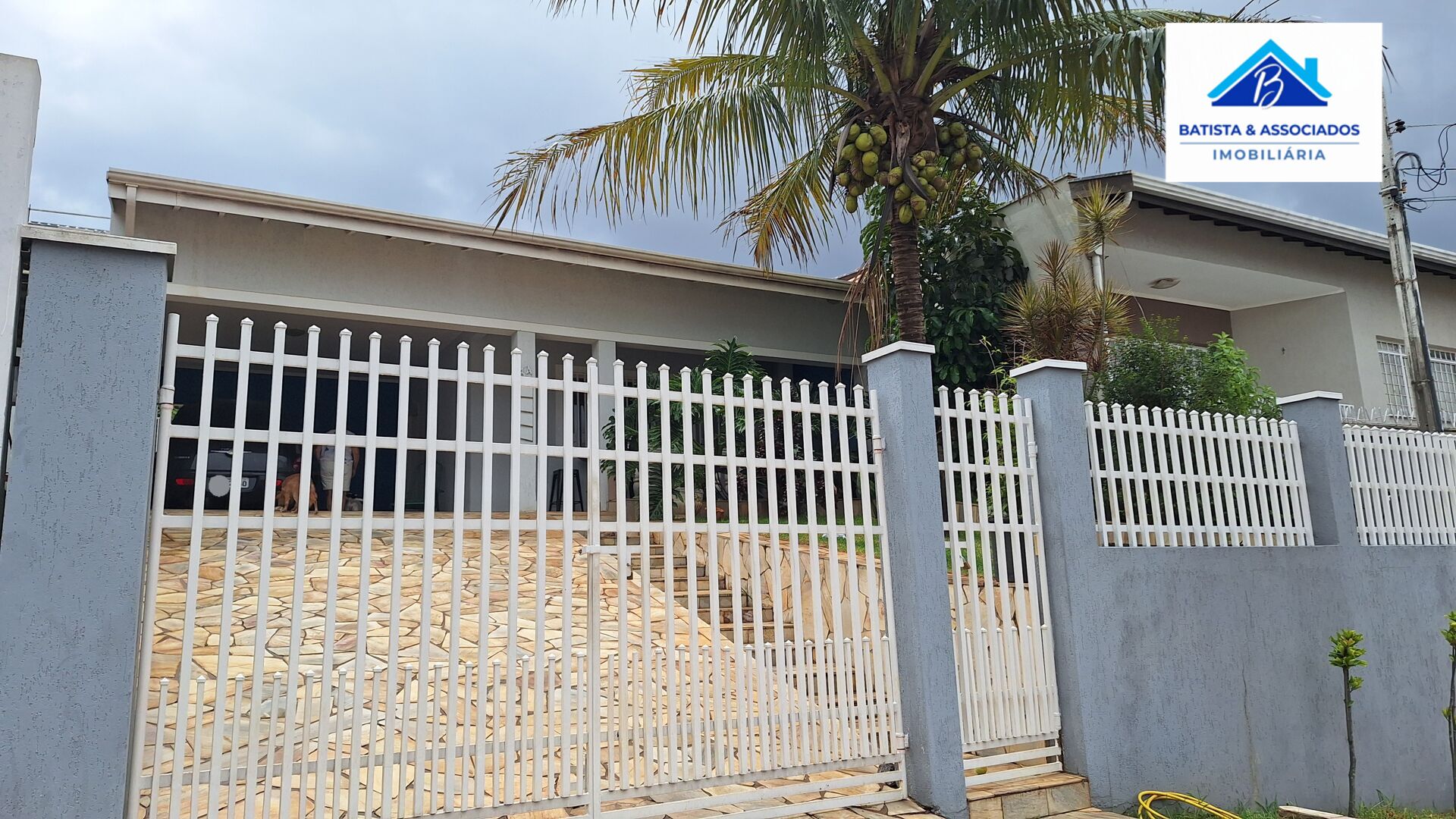 Casa, 3 quartos, 236 m² - Foto 1