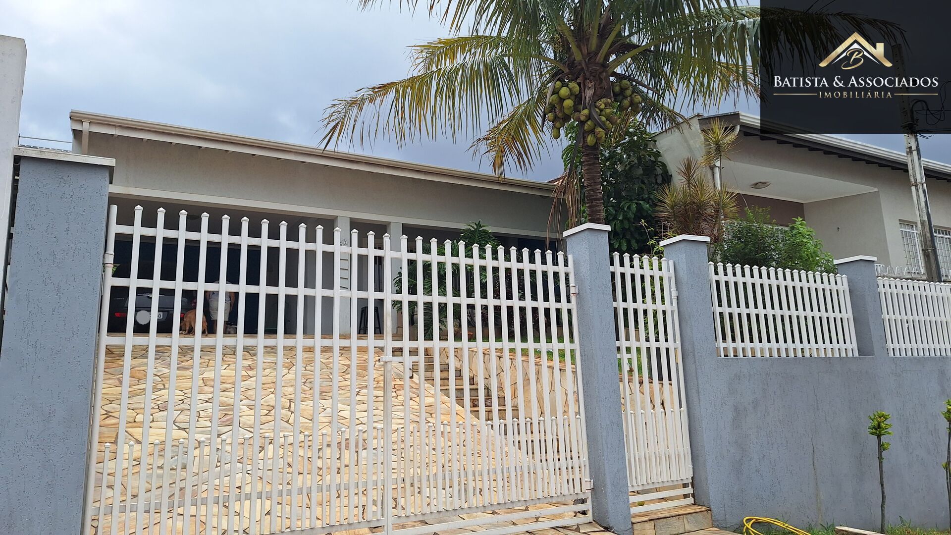 Casa, 3 quartos, 236 m² - Foto 1