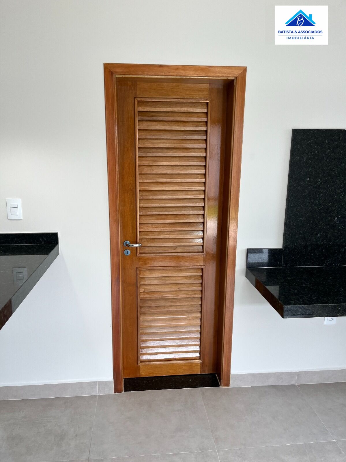 Casa à venda com 3 quartos, 172m² - Foto 8