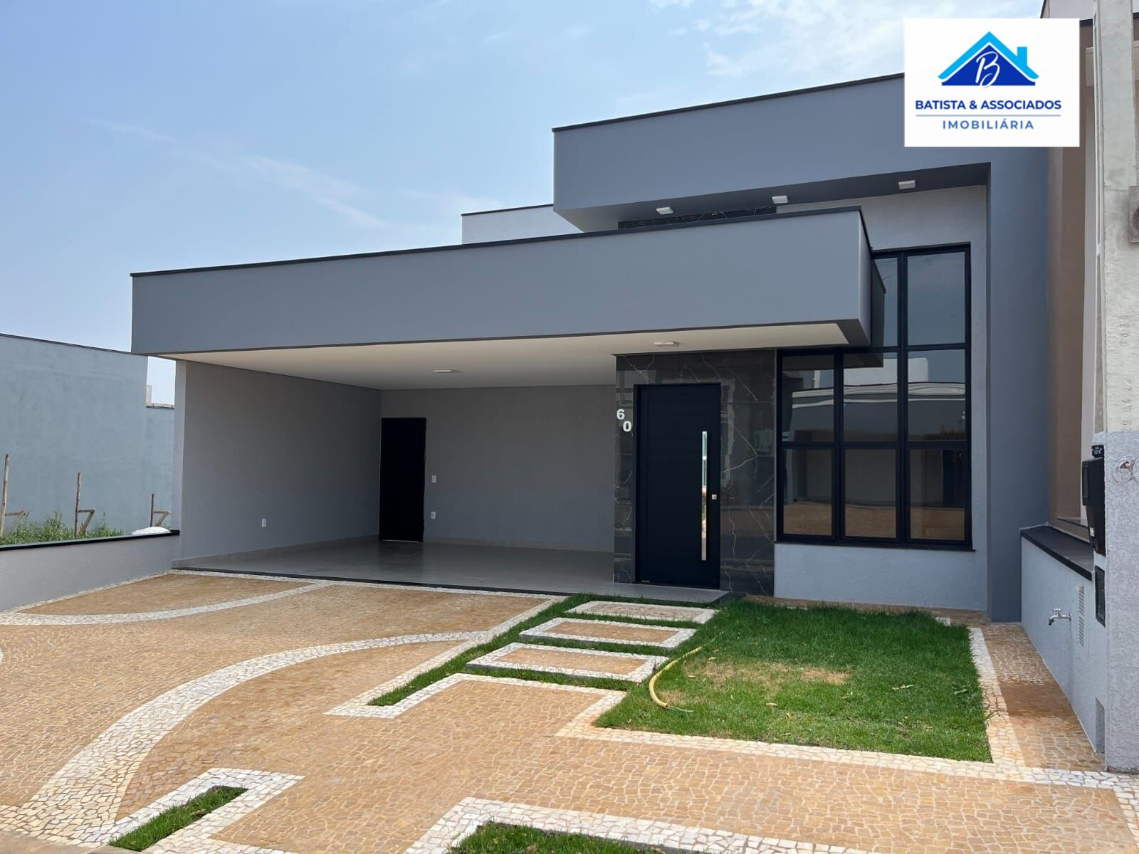 Casa à venda com 3 quartos, 172m² - Foto 2
