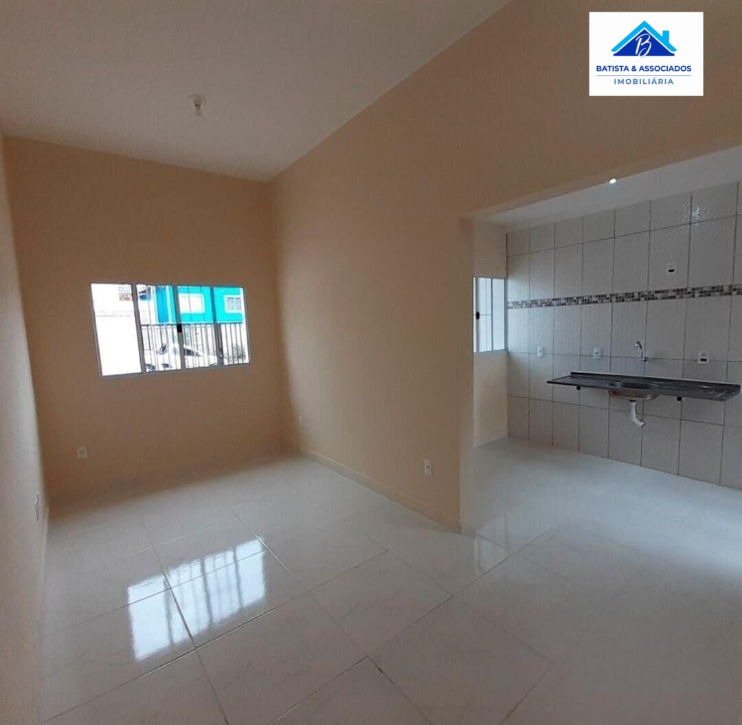 Casa à venda com 2 quartos, 54m² - Foto 3