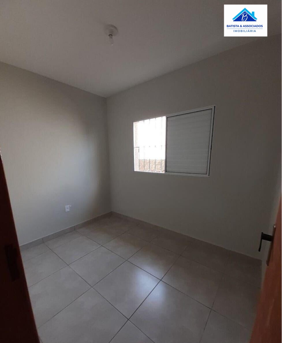 Casa à venda com 2 quartos, 54m² - Foto 9