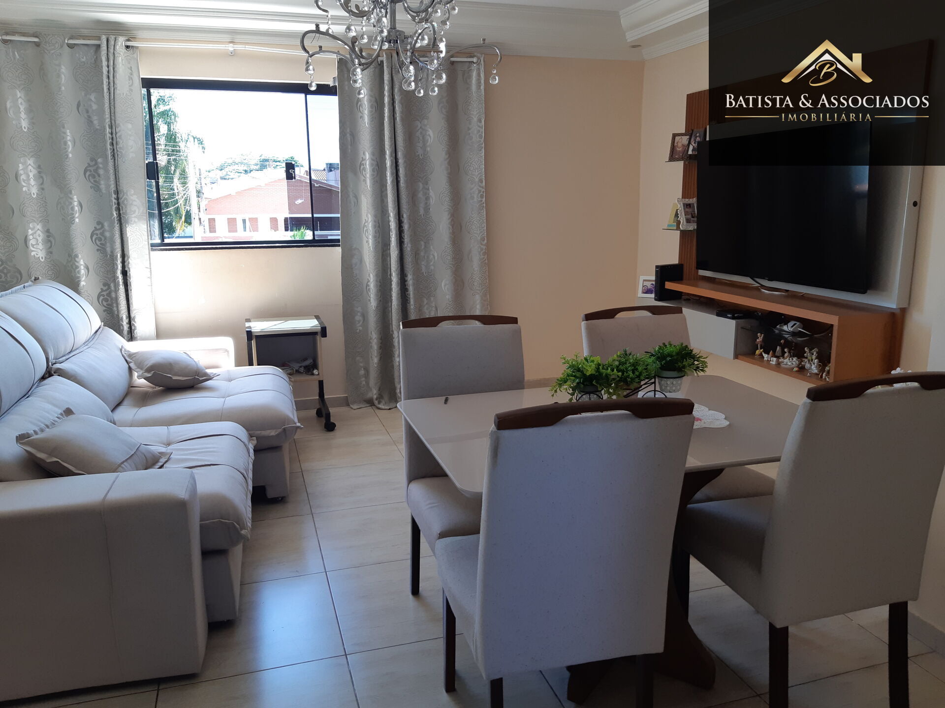 Sobrado, 3 quartos, 272 m² - Foto 1