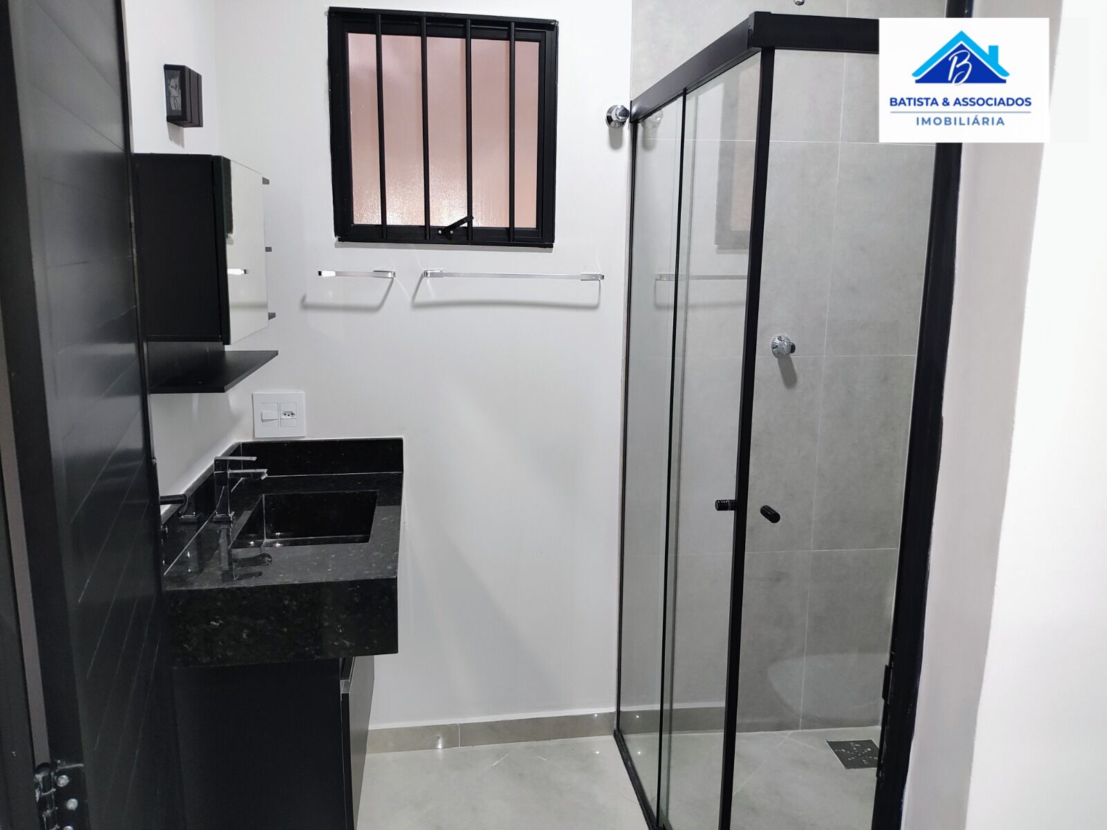 Casa para alugar com 3 quartos, 182m² - Foto 25
