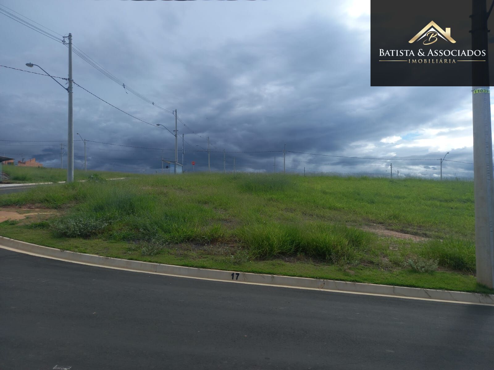 Terreno, 332 m² - Foto 1