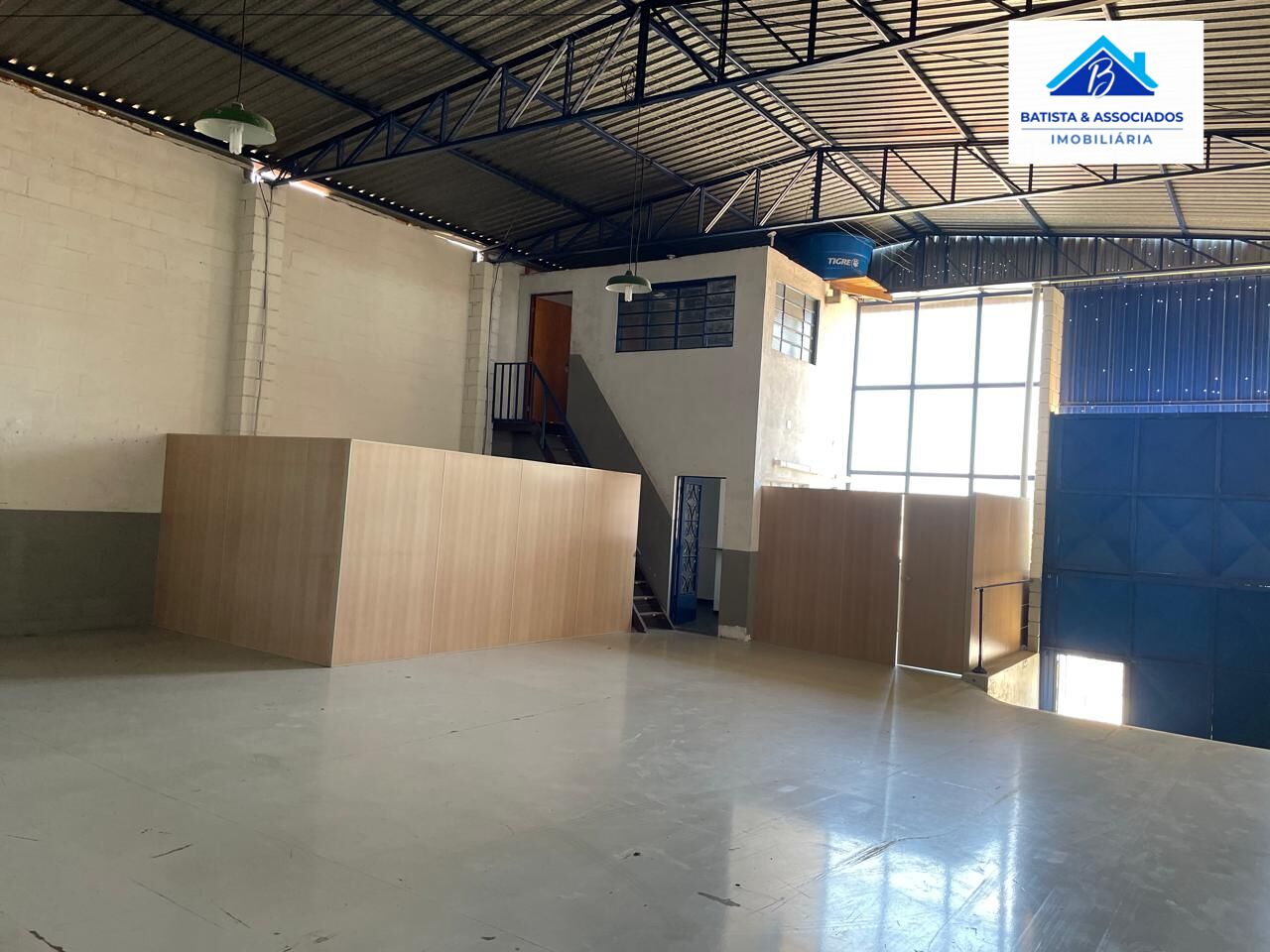 Loja-Salão, 200 m² - Foto 1