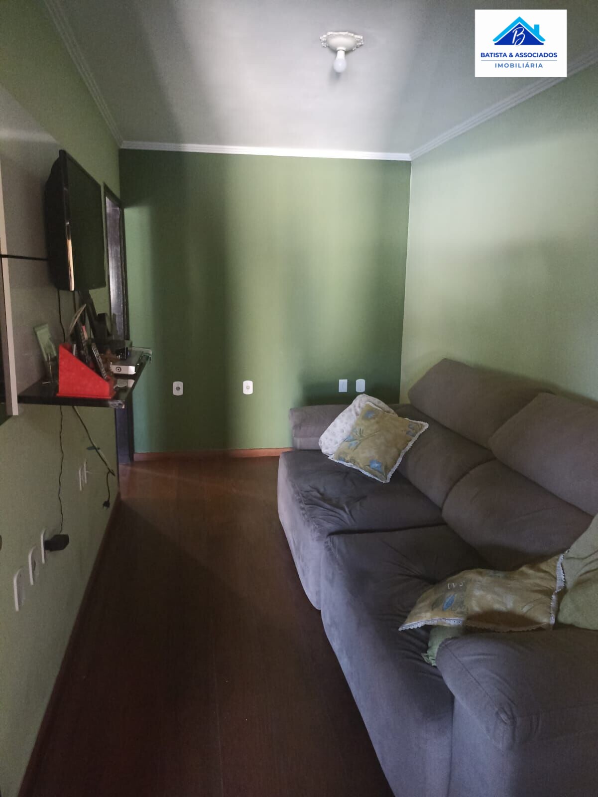 Casa à venda com 3 quartos, 60m² - Foto 4