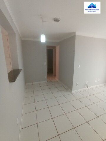 Apartamento à venda com 3 quartos, 60m² - Foto 2