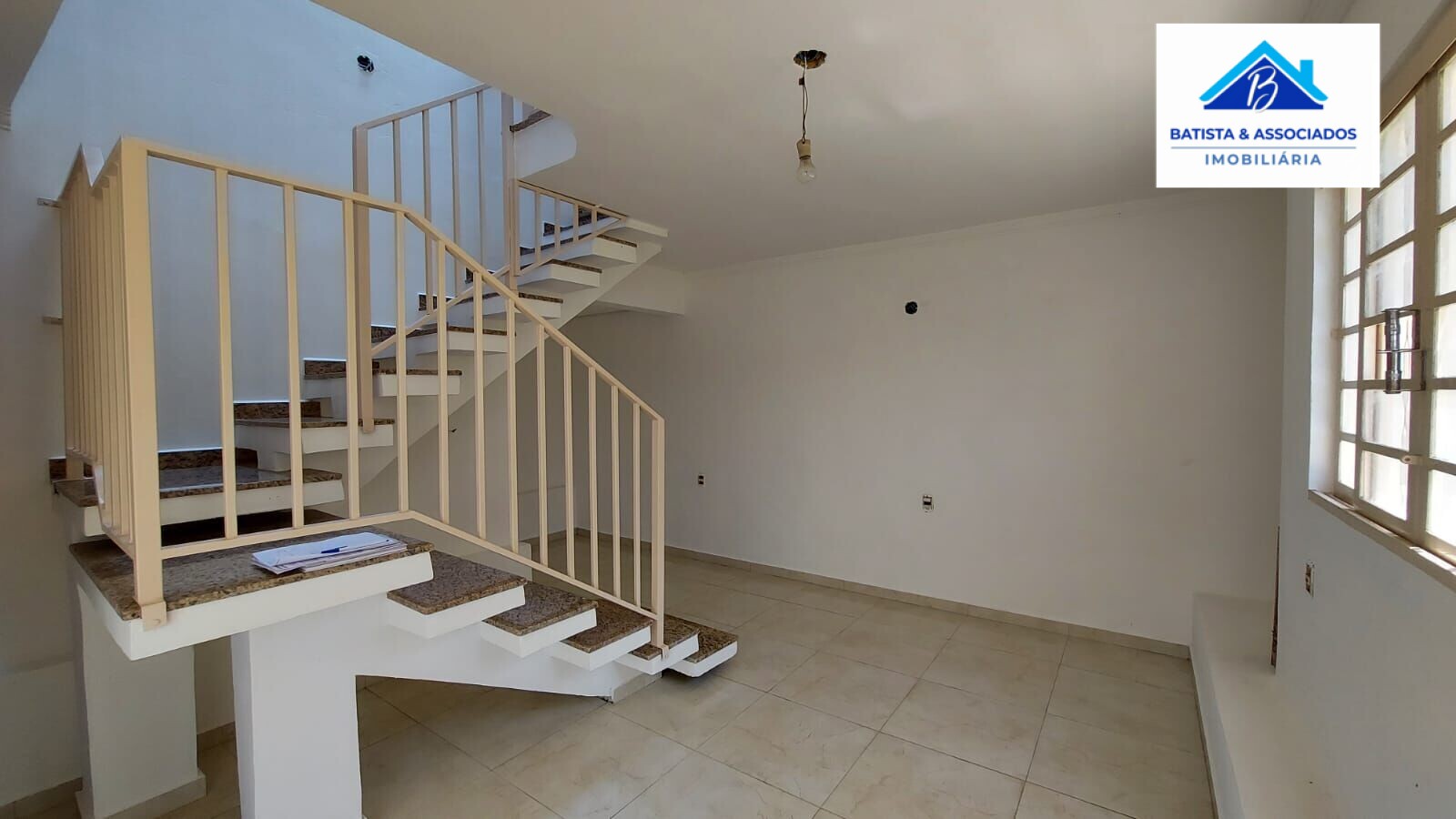 Casa à venda com 3 quartos, 132m² - Foto 5