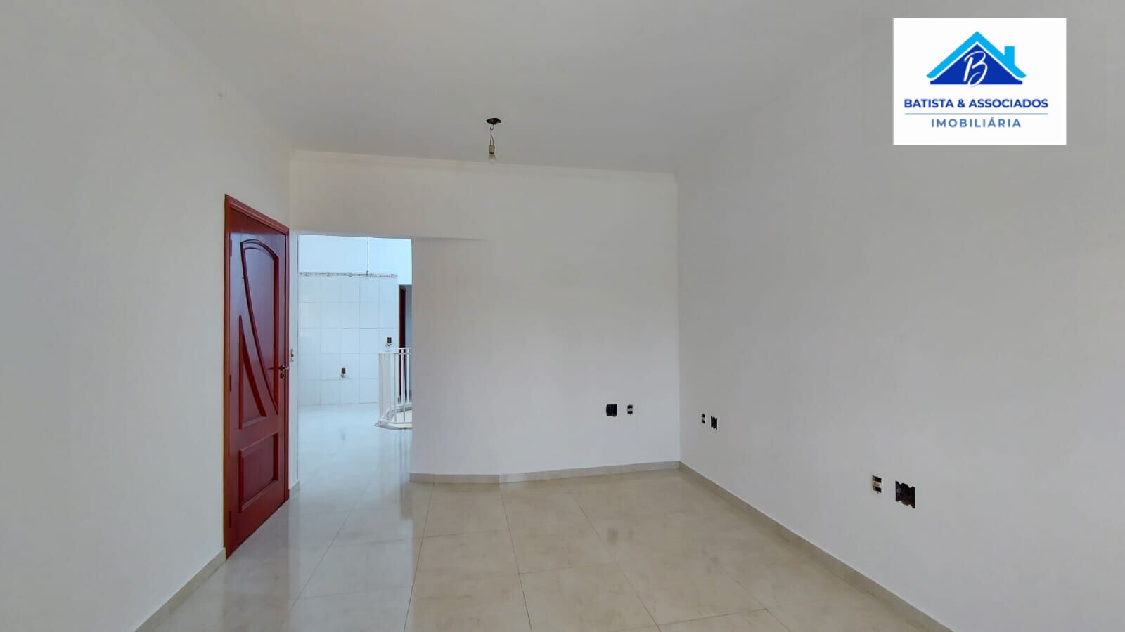 Casa à venda com 3 quartos, 132m² - Foto 2