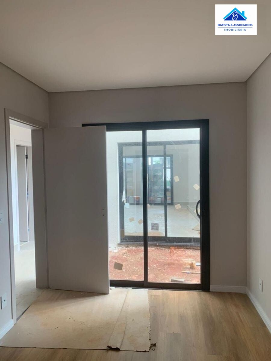 Casa à venda com 4 quartos, 231m² - Foto 12