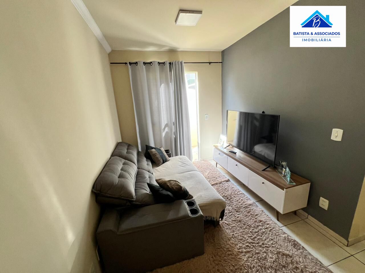 Apartamento à venda com 2 quartos, 60m² - Foto 1