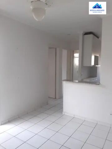 Apartamento à venda com 2 quartos, 45m² - Foto 2