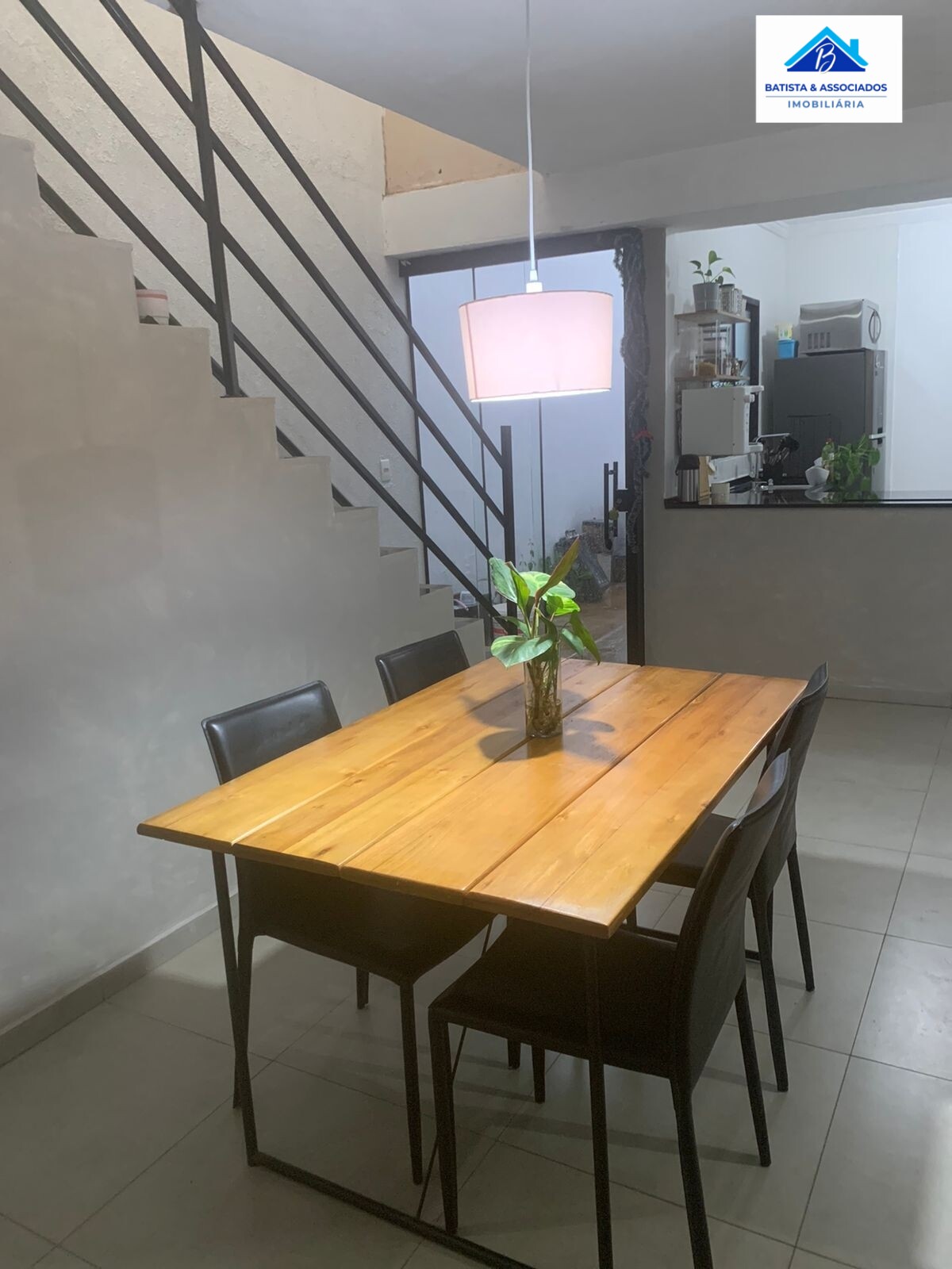 Casa à venda com 2 quartos, 100m² - Foto 4