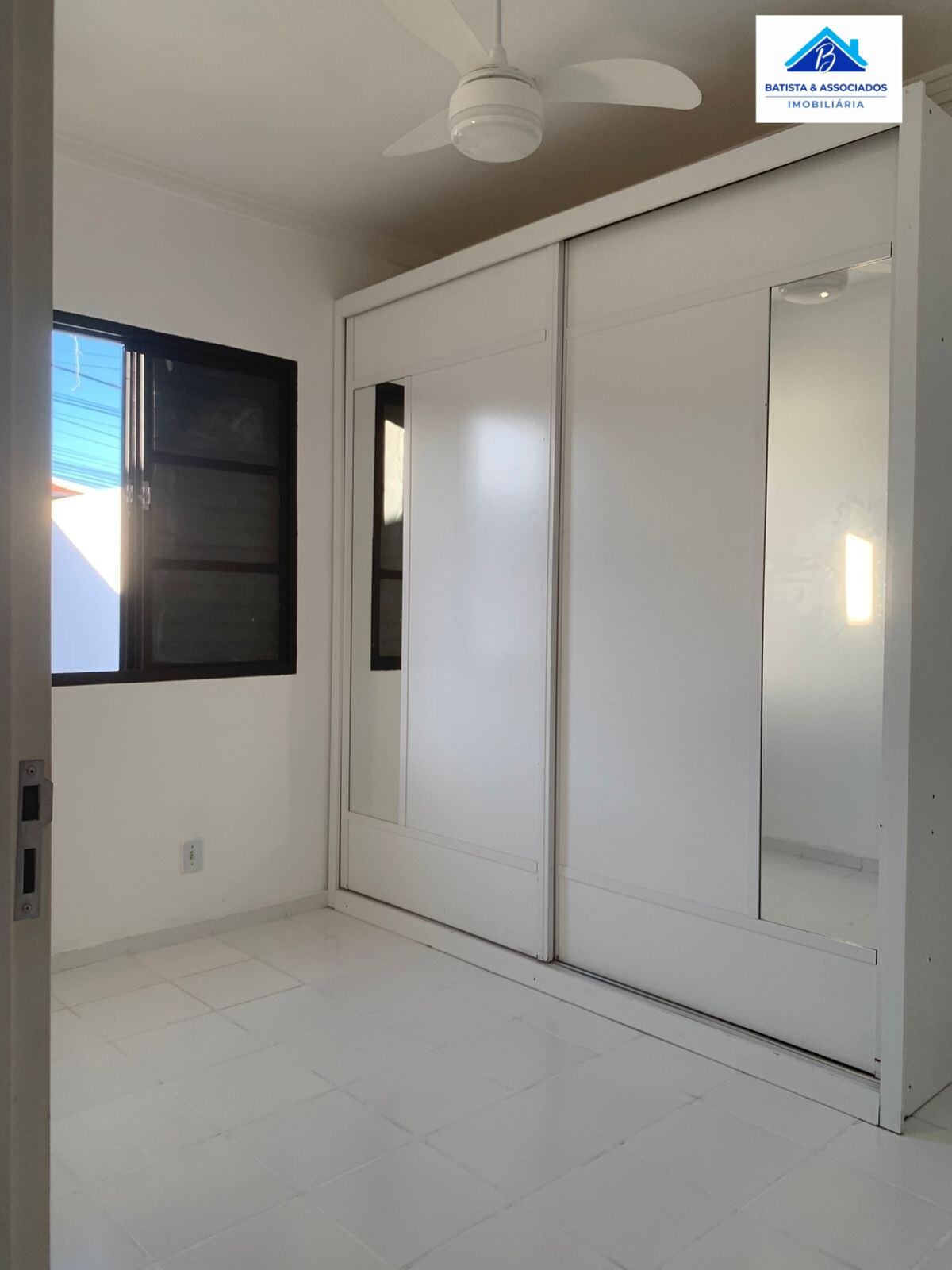 Casa à venda com 2 quartos, 100m² - Foto 8