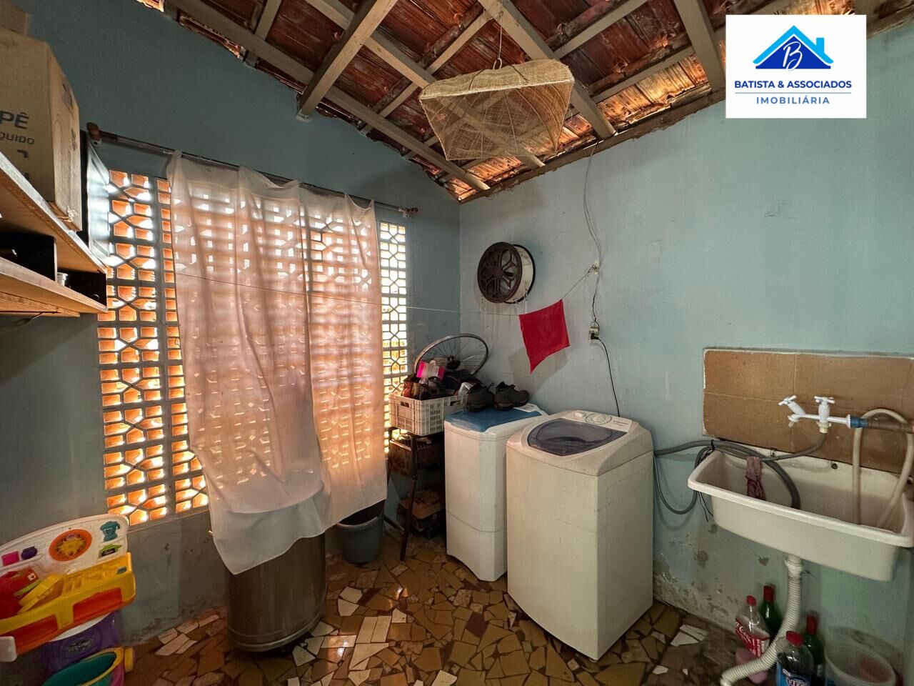 Casa à venda com 2 quartos, 250m² - Foto 14