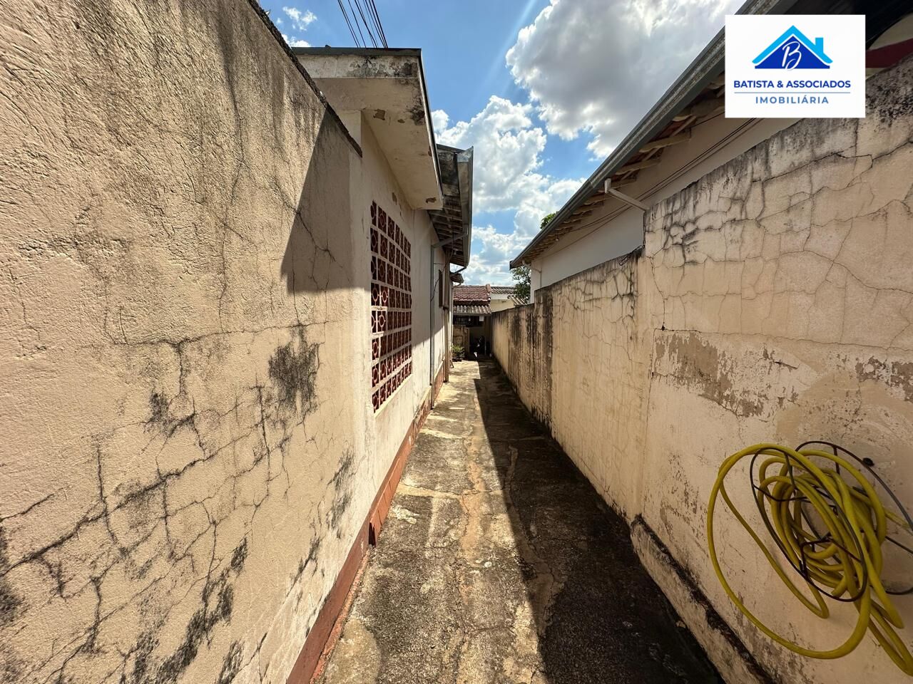 Casa à venda com 2 quartos, 250m² - Foto 15