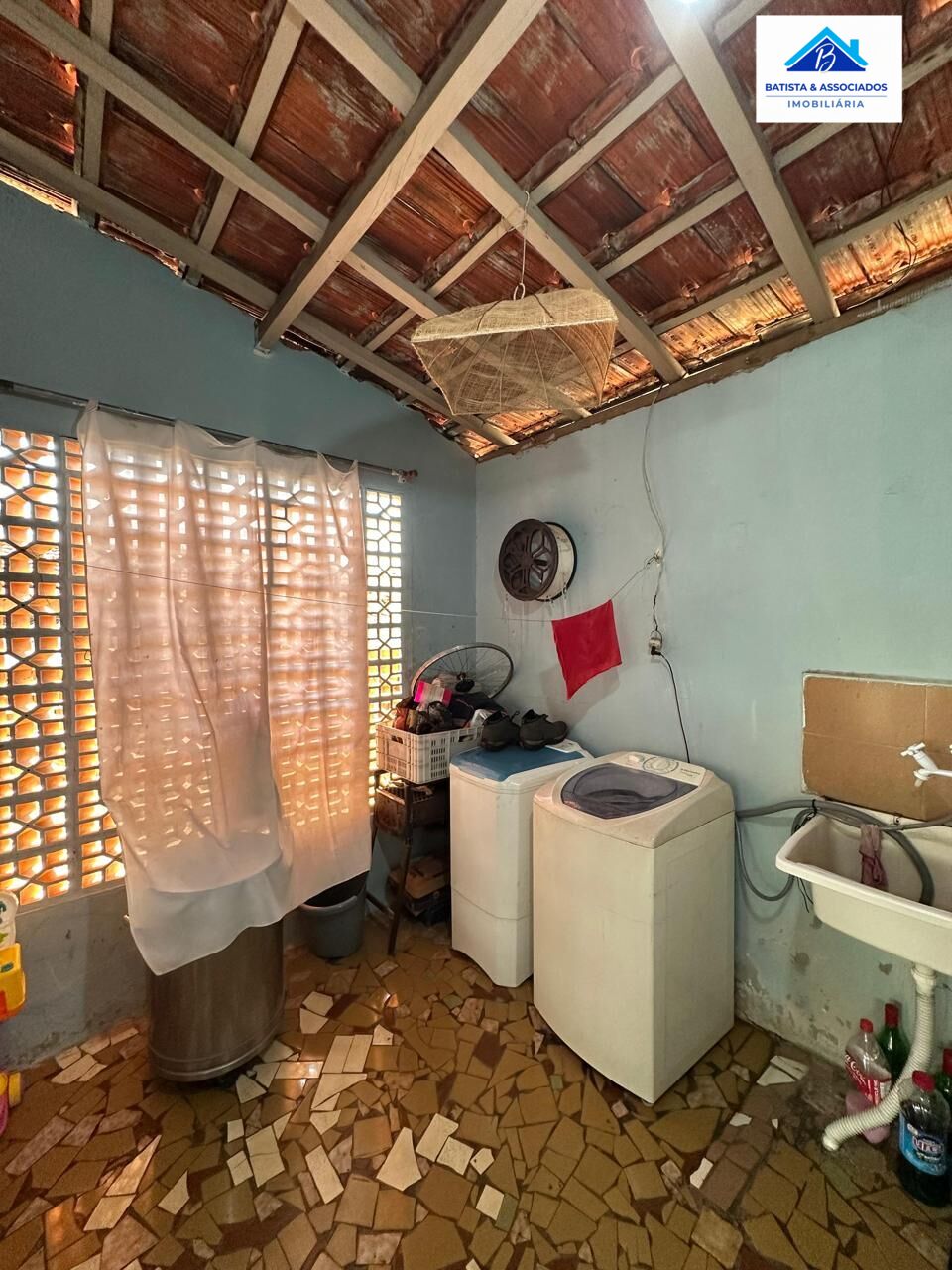 Casa à venda com 2 quartos, 250m² - Foto 13