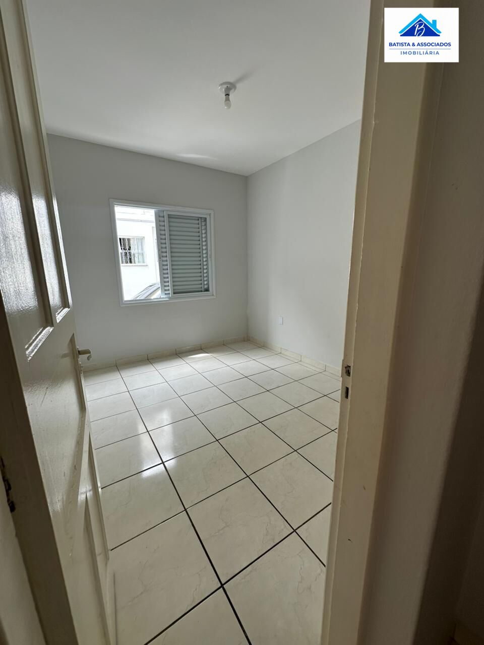 Apartamento à venda com 2 quartos, 71m² - Foto 3