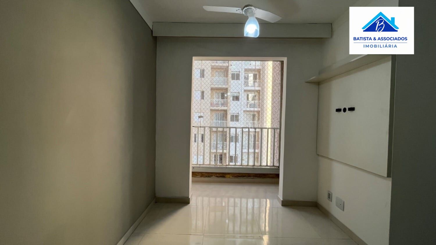 Apartamento à venda com 2 quartos, 49m² - Foto 3