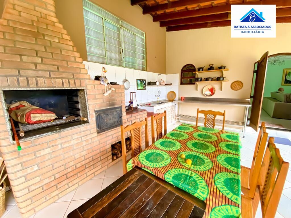 Chácara à venda com 3 quartos, 1000m² - Foto 2