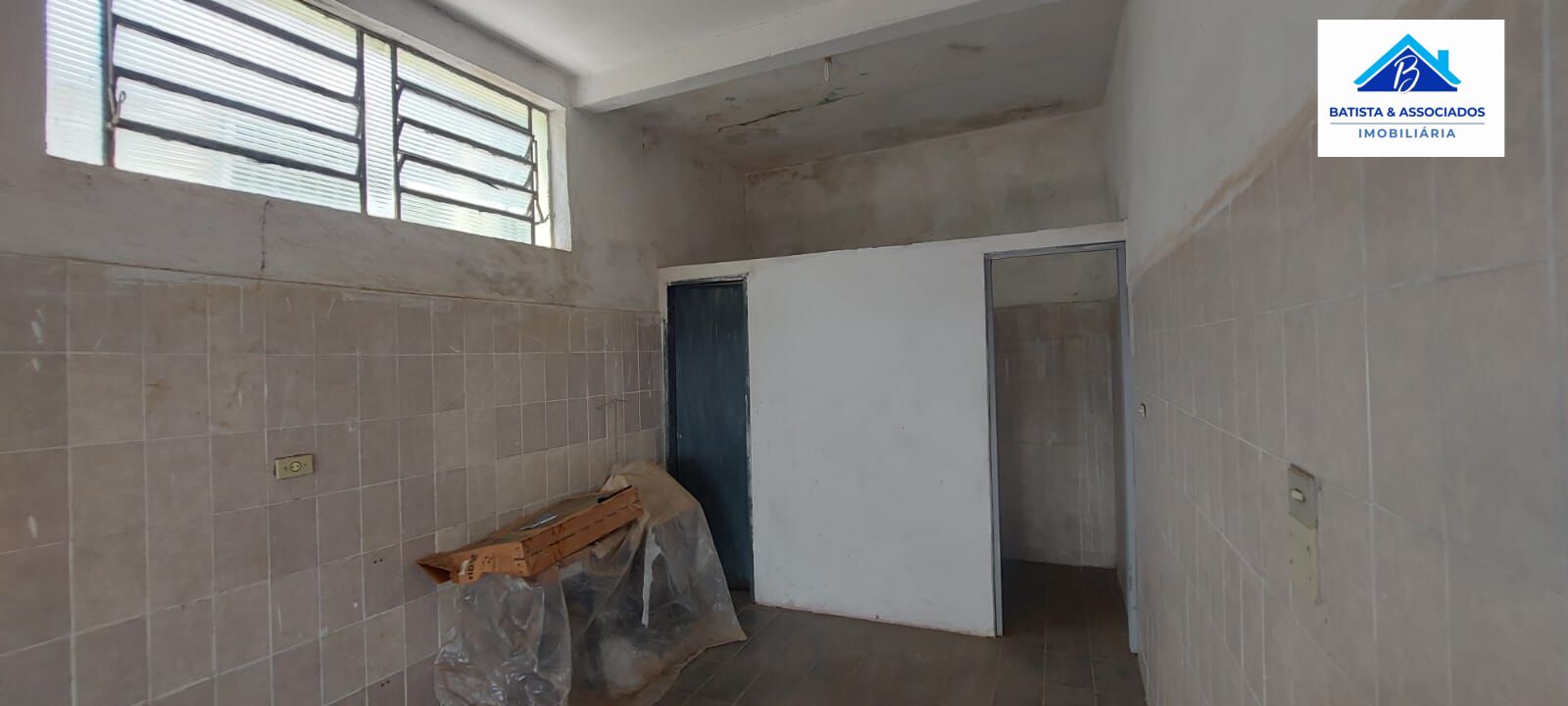 Casa à venda com 3 quartos, 96m² - Foto 2