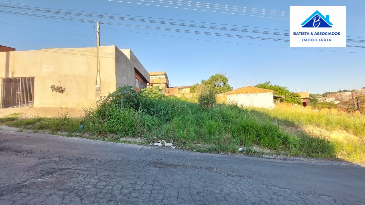 Terreno à venda, 250m² - Foto 1