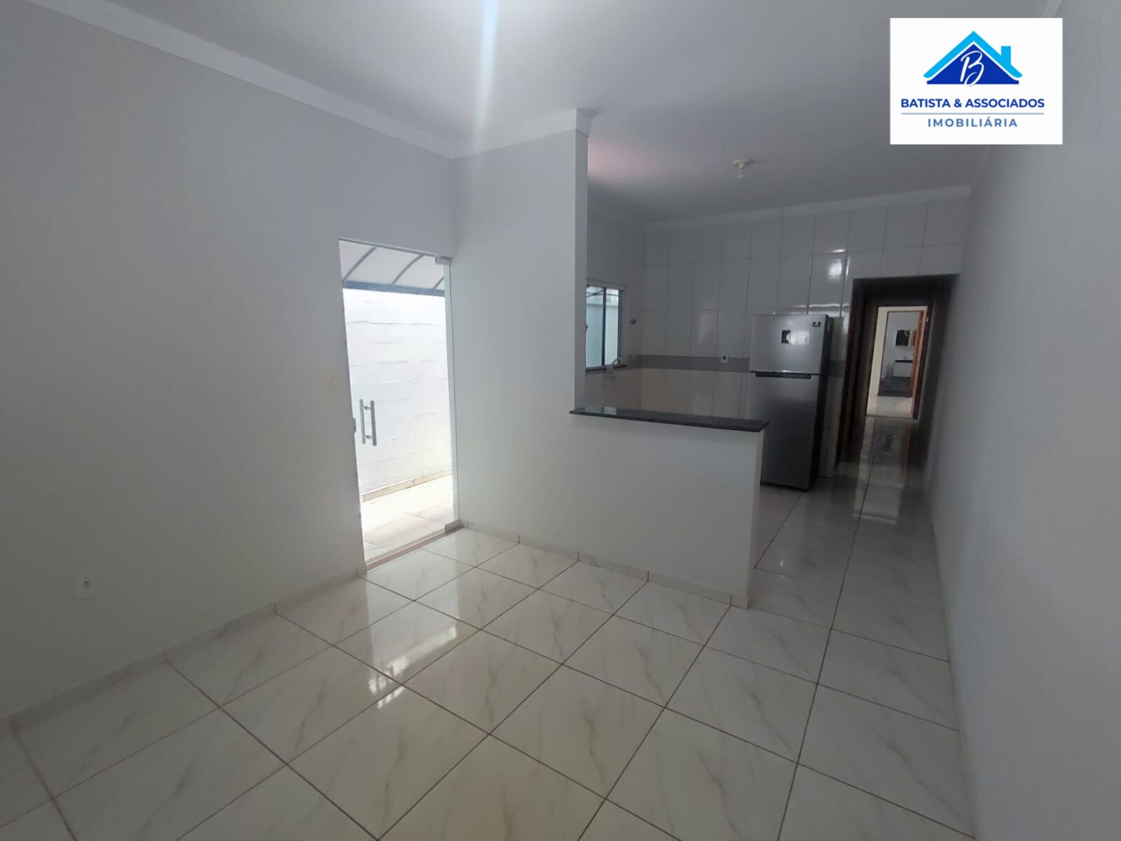 Casa à venda com 2 quartos, 70m² - Foto 10