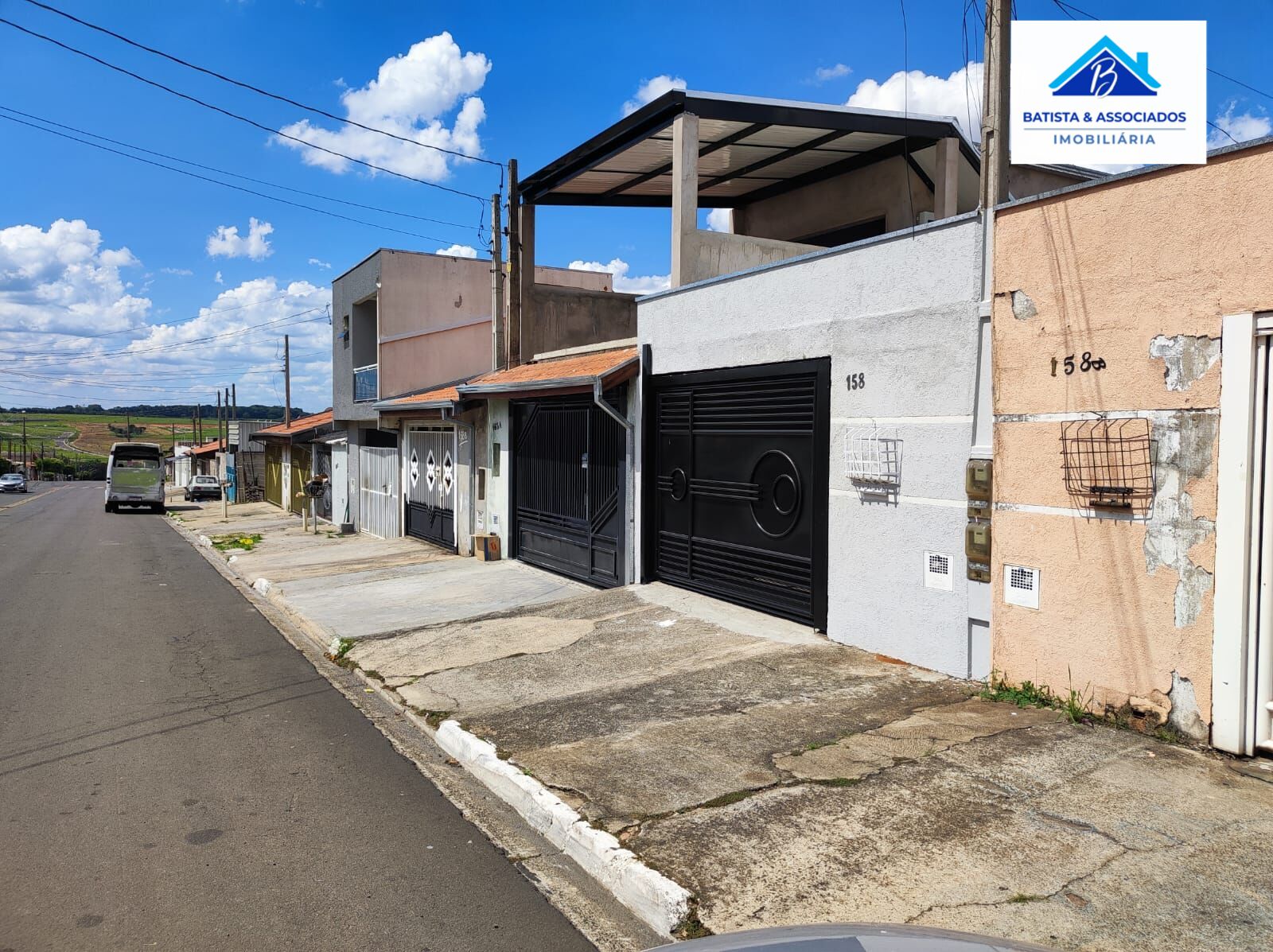 Casa à venda com 2 quartos, 70m² - Foto 3