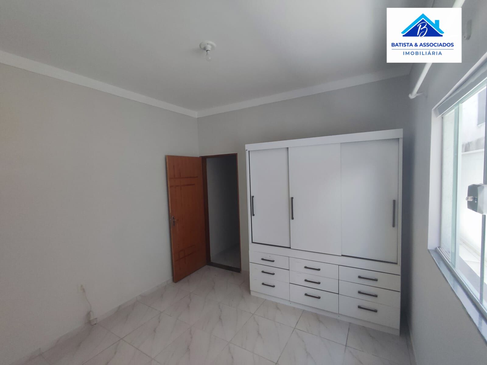 Casa à venda com 2 quartos, 70m² - Foto 12