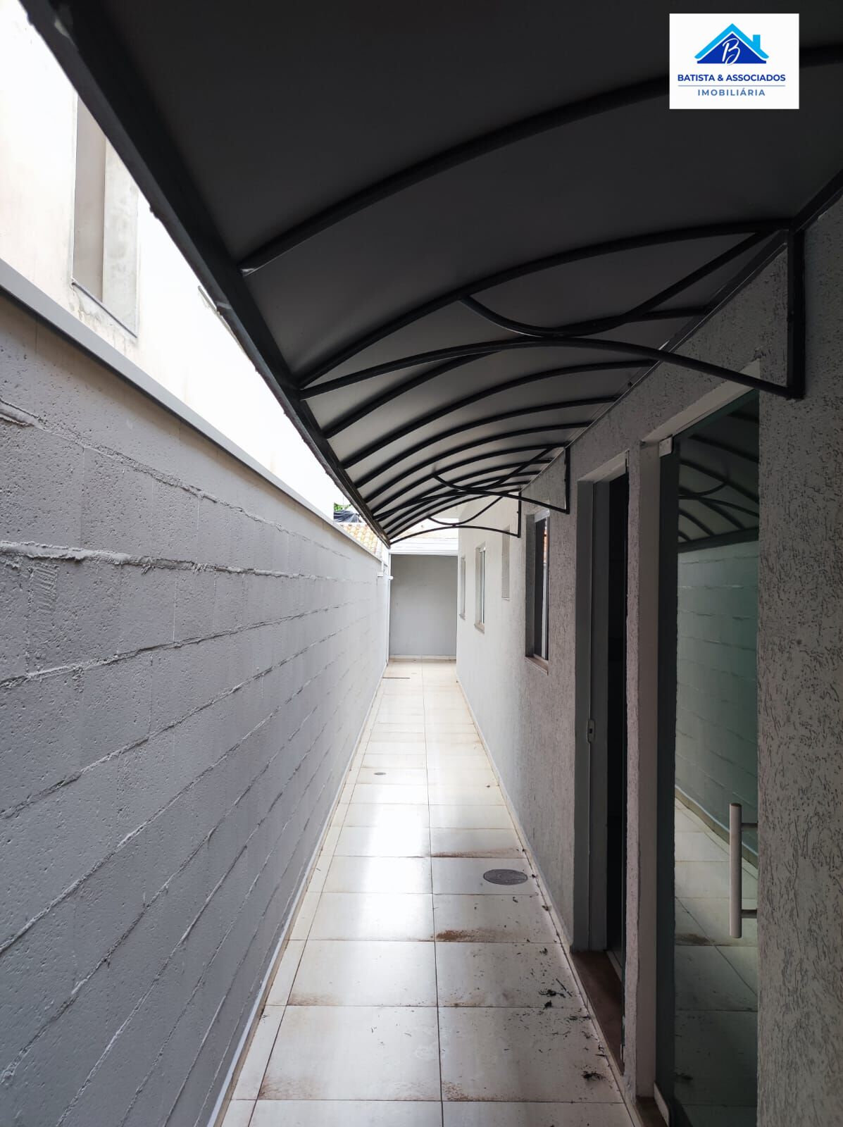 Casa à venda com 2 quartos, 70m² - Foto 17