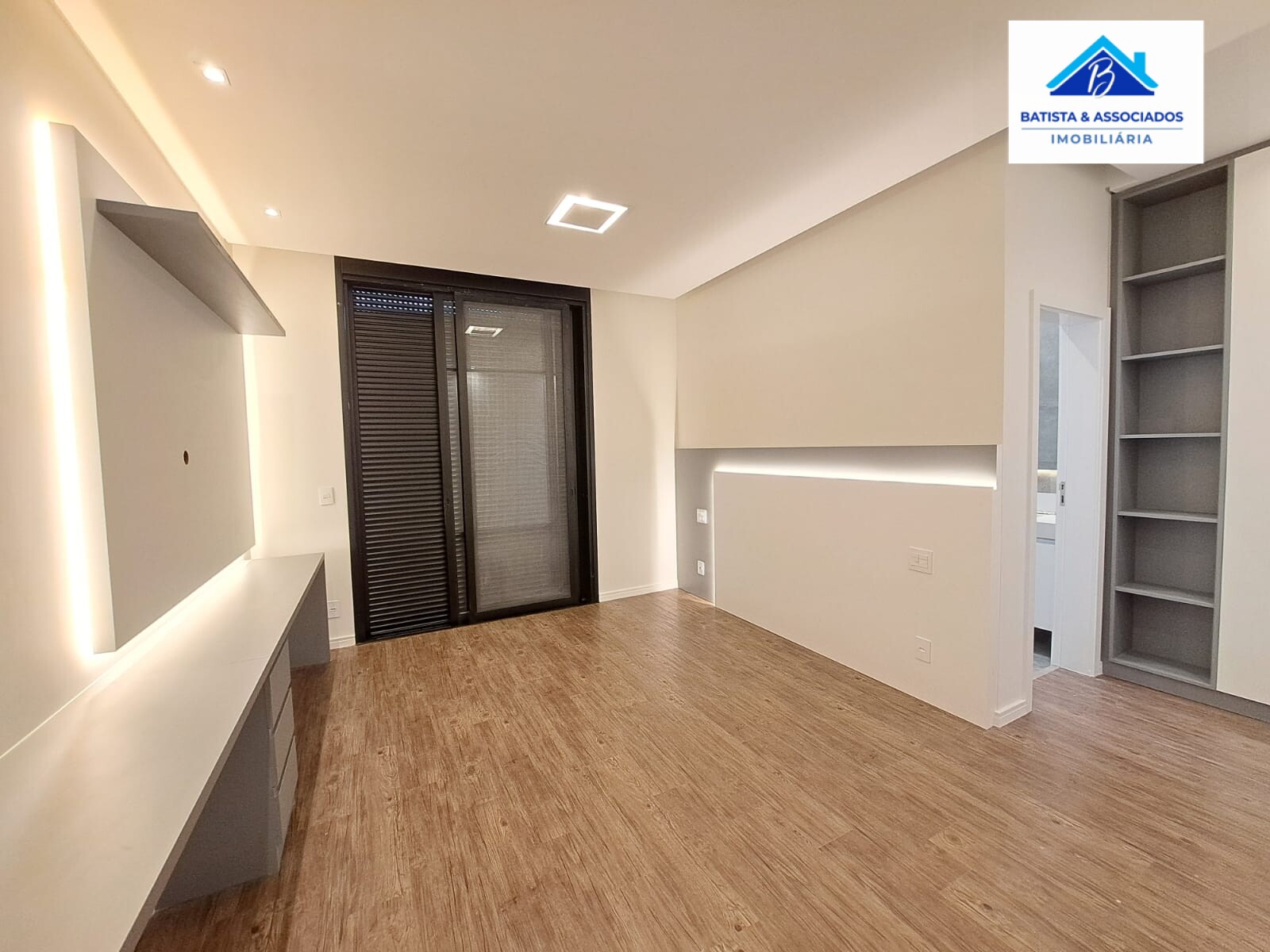 Casa à venda com 4 quartos, 398m² - Foto 14