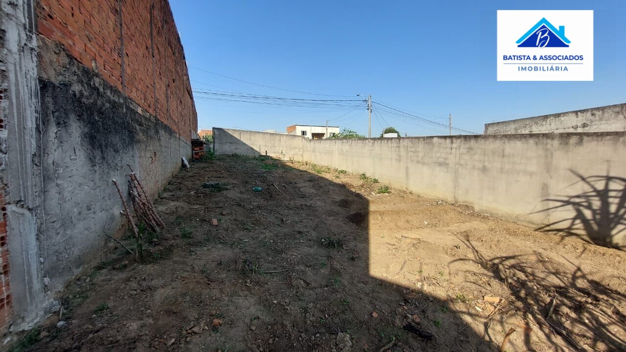 Terreno à venda, 200m² - Foto 1