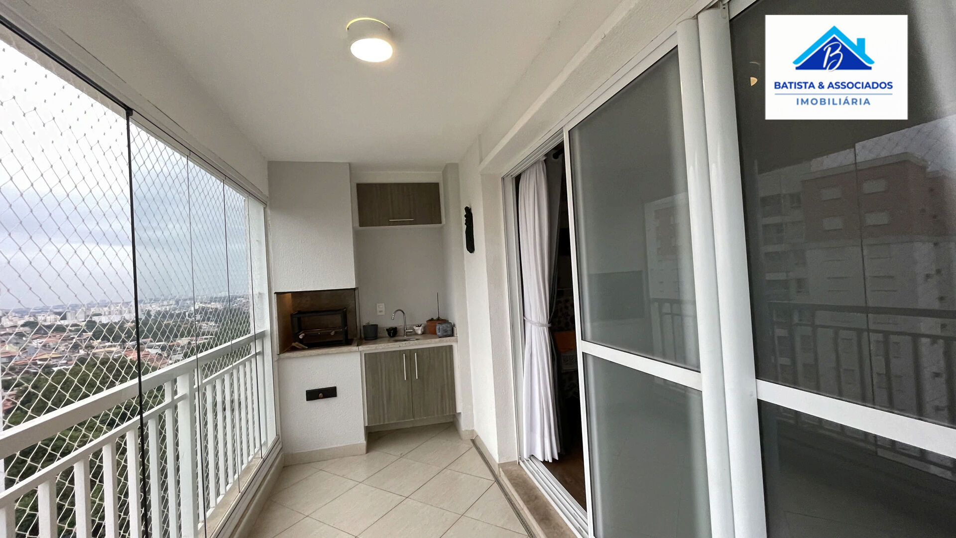 Apartamento à venda com 3 quartos, 111m² - Foto 8