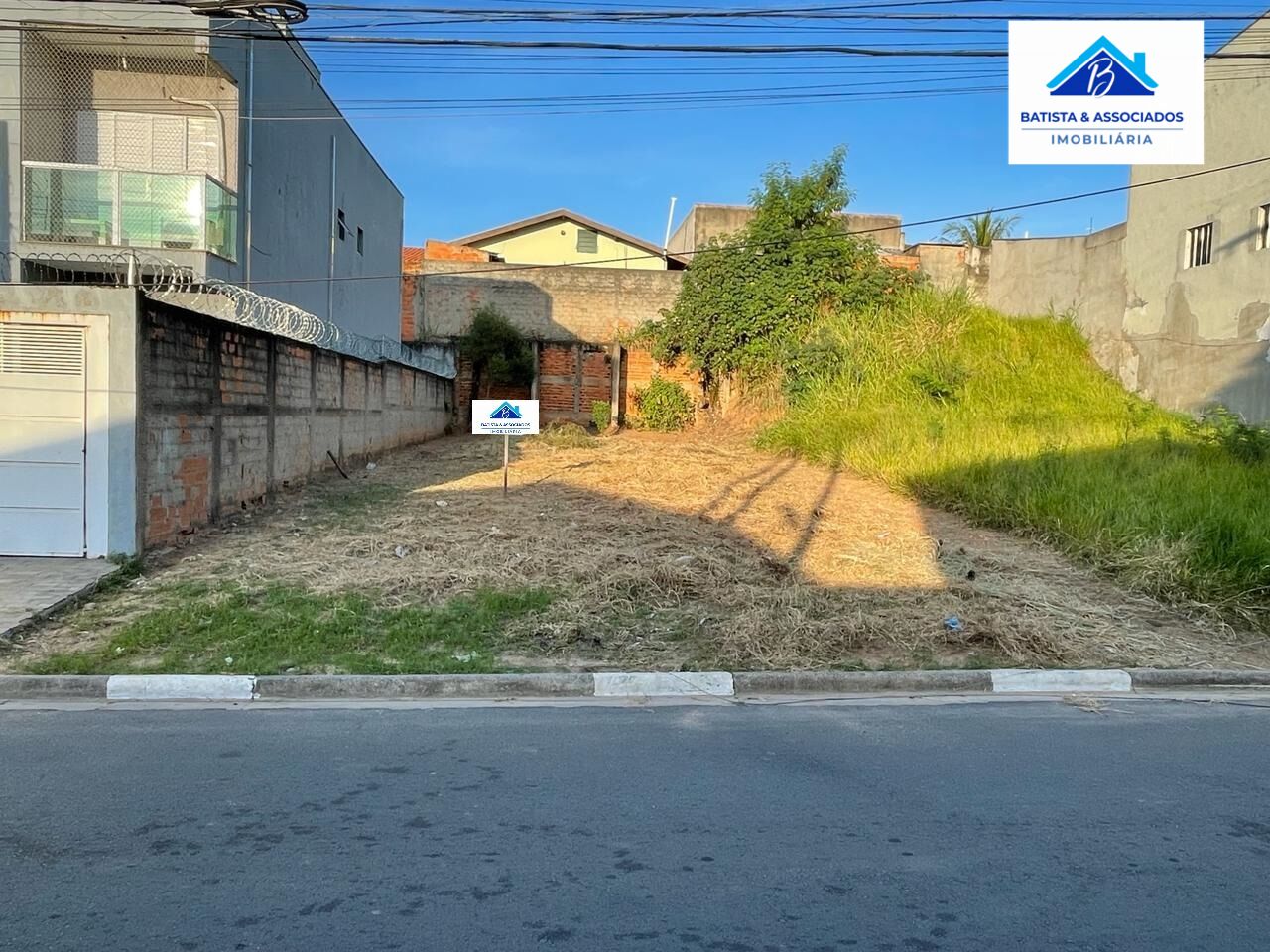 Terreno à venda, 250m² - Foto 1