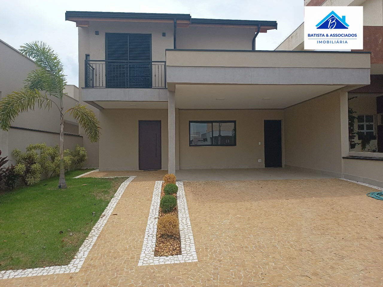 Casa de Condomínio à venda com 3 quartos, 201m² - Foto 1