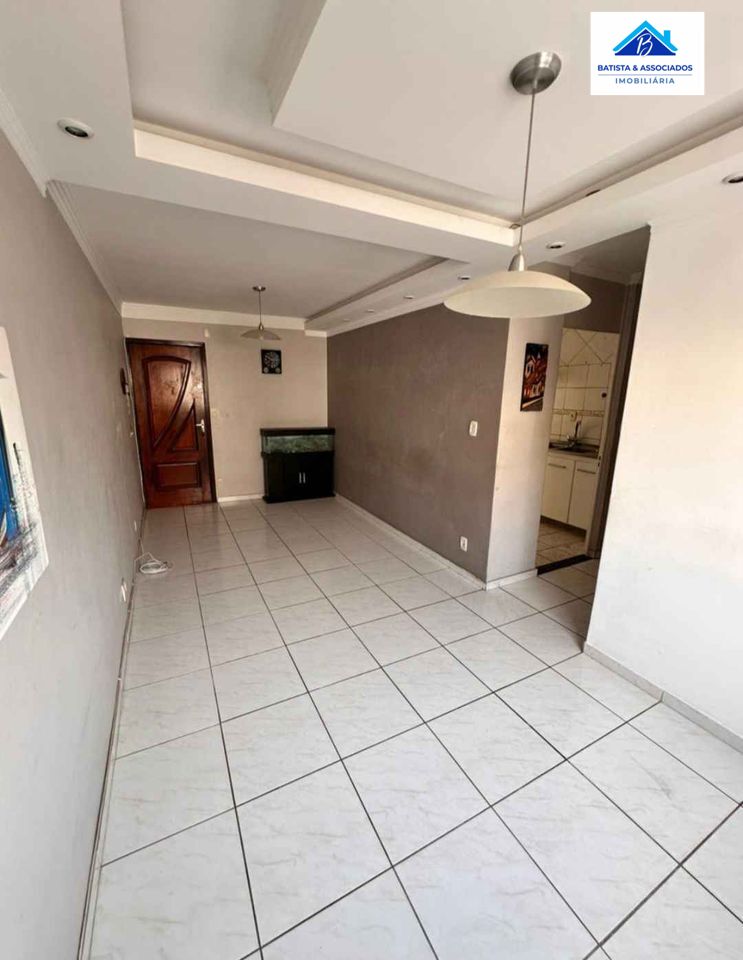 Apartamento à venda com 3 quartos, 80m² - Foto 2