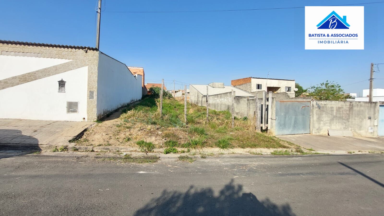 Terreno à venda, 250m² - Foto 1