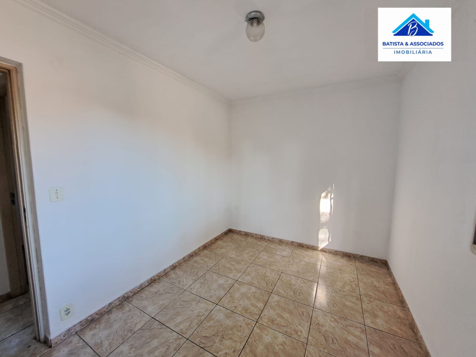 Apartamento à venda com 2 quartos, 62m² - Foto 11