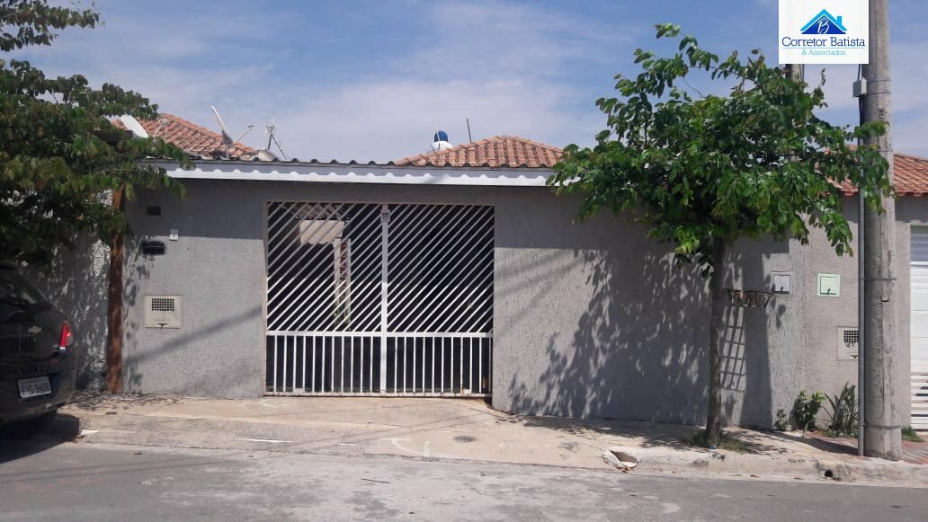 Casa à venda com 2 quartos, 70m² - Foto 1