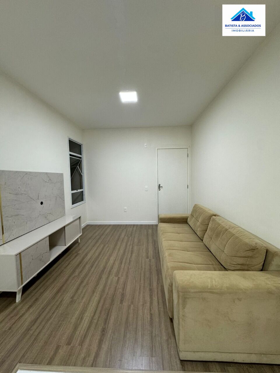 Apartamento à venda com 2 quartos, 42m² - Foto 2