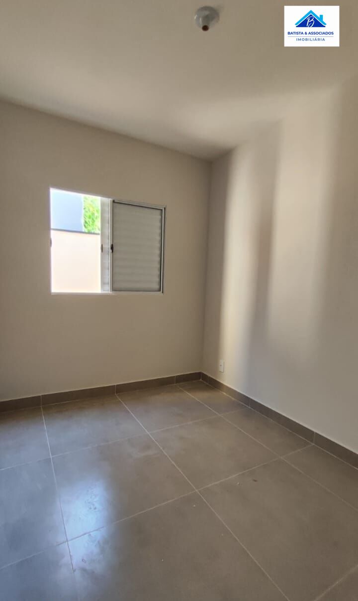 Casa à venda com 3 quartos, 76m² - Foto 10