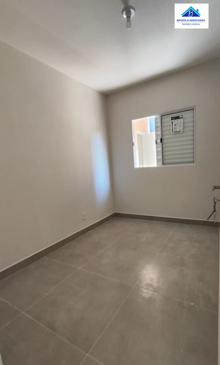 Casa à venda com 3 quartos, 76m² - Foto 8