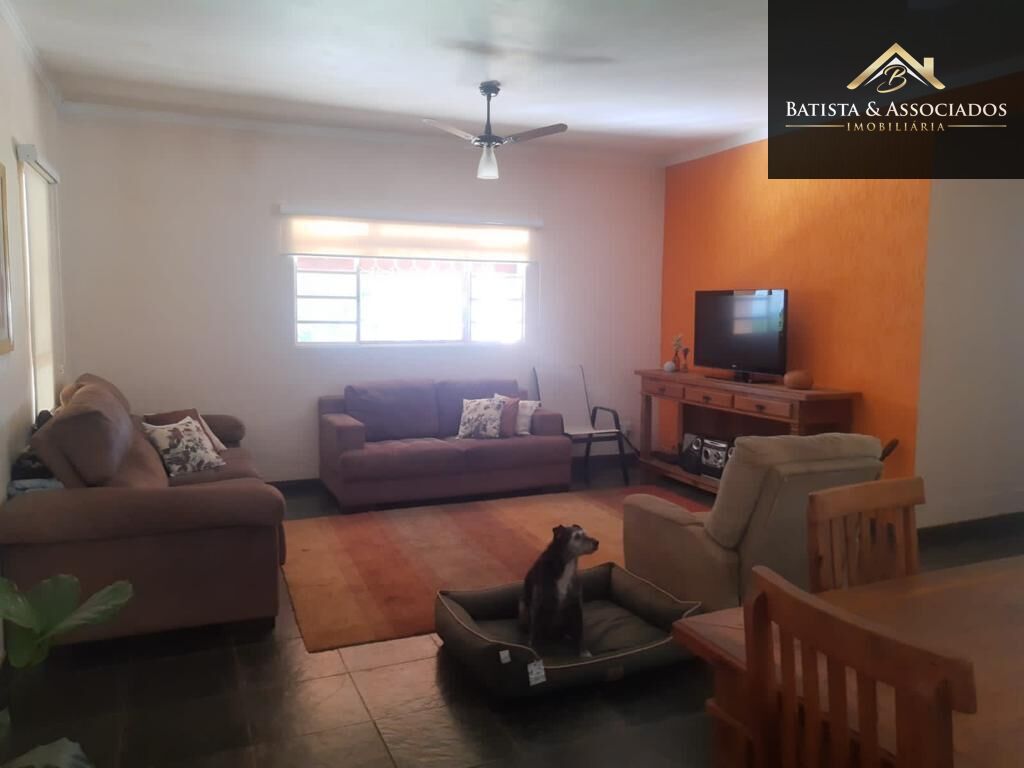 Chácara, 3 quartos, 1210 m² - Foto 5