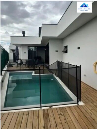 Casa à venda com 3 quartos, 220m² - Foto 16