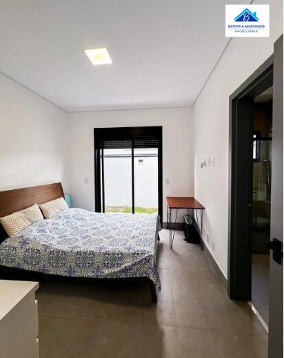 Casa à venda com 3 quartos, 220m² - Foto 9