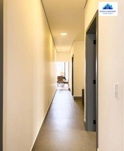 Casa à venda com 3 quartos, 220m² - Foto 8